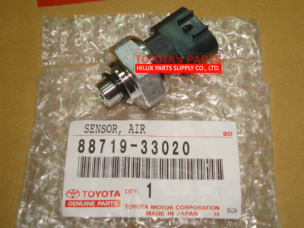 88719-33020,Genuine Toyota Condenser Air Sensor 8871933020